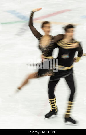 Motion Blur azione di Alisa Agafonova/Alper Ucar (TUR) nel pattinaggio di figura - danza su ghiaccio gratuita presso i Giochi Olimpici Invernali PyeongChang 2018 Foto Stock