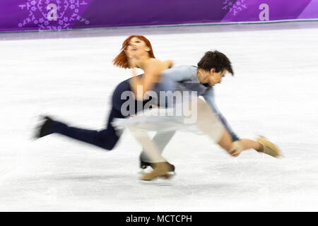 Motion Blur azione di Tiffani Zago/Jonathan Guerreiro (OAR) nel pattinaggio di figura - danza su ghiaccio gratuita presso i Giochi Olimpici Invernali PyeongChang 2018 Foto Stock