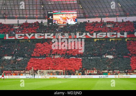 Leverkusen-FC Bayern Munich Soccer, Leverkusen, Aprile 17, 2018 Fans Bayer 04 Leverkusen - FC Bayern Monaco 2-6 1.Division DFB Pokal, Lega calcio tedesca, Leverkusen, 17 aprile 2018, STAGIONE 2017/2018 © Peter Schatz / Alamy Live News Foto Stock