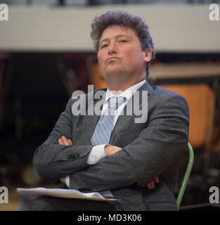 17 aprile 2018, Germania, Stuttgart: Viktor Schoner, designato direttore della Stuttgart Opera di Stato nel corso di una conferenza stampa. Foto: Marijan Murat/dpa Foto Stock