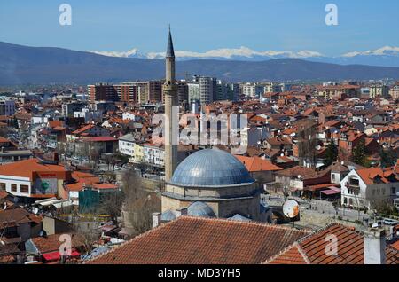 Prizren, un antico e pittoresco paese in Kosovo Foto Stock