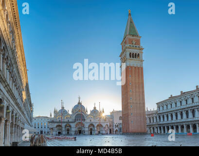 Piazza San Marco a sunrise, Venezia Italia. Foto Stock