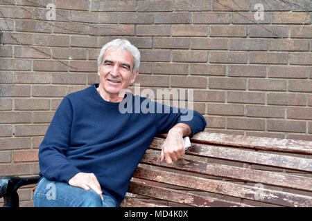 Raymond Domenech il manager della Bretagna nazionale di calcio e la ex manager della nazionale francese di calcio. Foto Stock