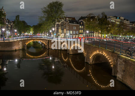 Reguliersgracht di notte, Amsterdam, Olanda, Paesi Bassi Foto Stock