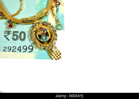 Nuovo indian 50 rupie con gioielli su sfondo isolato Foto Stock