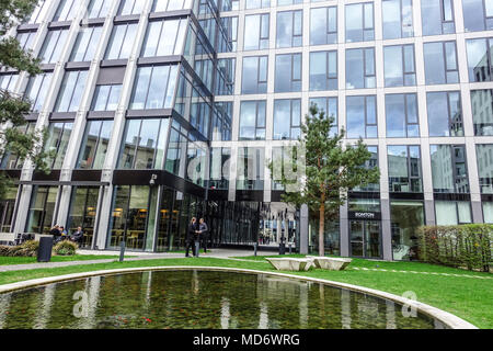 Cortile edificio Florentinum, Praga, Repubblica Ceca Foto Stock