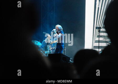 Trencin, Slovacchia - 10 Luglio 2011: Beth Gibbons cantare dal vivo con i Portishead band al Festival Pohoda Foto Stock