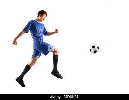 Giocatore di calcio in azione isolata sfondo bianco Foto Stock