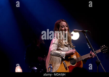 Toronto, Canada. 18 Aprile, 2018. Margo Prezzo esegue al Danforth Music Hall sul suo Nowhere Fast Tour di Toronto. Credito: Bobby Singh/Alamy Live News. Foto Stock