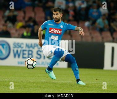 Napoli, Italia. Xviii Apr, 2018. Hysaj Elseid durante il campionato italiano di una partita di calcio, SSC Napoli - Udinese al stadio San Paolo di Napoli Italia, 18 aprile , 2018 Credit: agnfoto/Alamy Live News Foto Stock