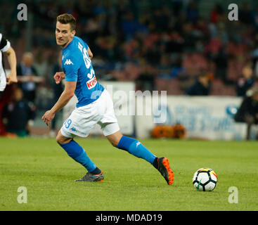 Napoli, Italia. Xviii Apr, 2018. Arkadiusz Milik durante il campionato italiano di una partita di calcio, SSC Napoli - Udinese al stadio San Paolo di Napoli Italia, 18 aprile , 2018 Credit: agnfoto/Alamy Live News Foto Stock