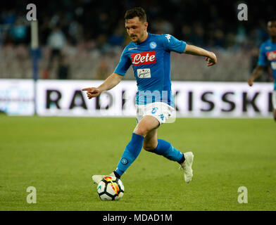 Napoli, Italia. Xviii Apr, 2018. Mario Rui durante il campionato italiano di una partita di calcio, SSC Napoli - Udinese al stadio San Paolo di Napoli Italia, 18 aprile , 2018 Credit: agnfoto/Alamy Live News Foto Stock