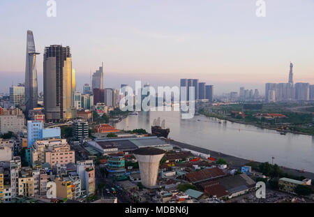 L'Elisa ristorante galleggiante sul fiume Saigon barche, la città di Ho Chi Minh (Saigon) Vietnam Foto Stock