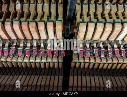 Pianoforte meccanismi interiori macro closeup Foto Stock