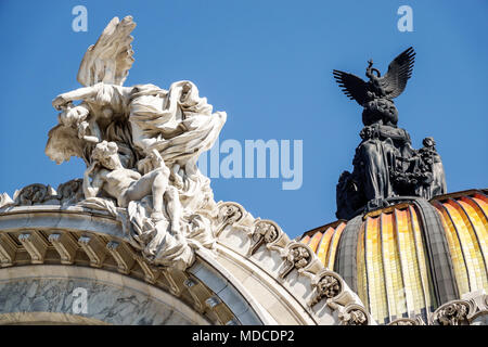 Città del Messico, messicano, ispanico, centro storico, Palacio de Bellas Artes, Palazzo delle Belle Arti, centro culturale, esterno, Neoclassic Art Nouv Foto Stock