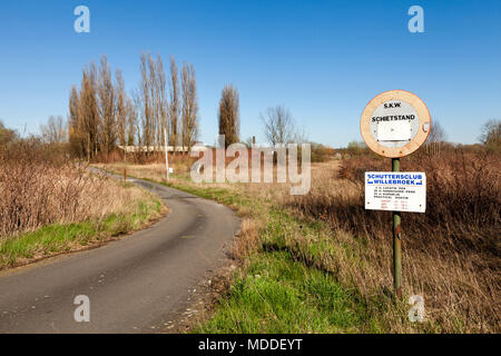 Klein Willebroek, Belgio - ingresso al locale club di fucile Foto Stock