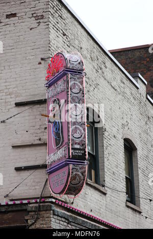 Iconico flagship store per ciambelle Voodoo nel centro di Portland, Oregon (PDX) Foto Stock