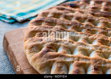 Bagno turco Tirnak Pide o Pita. Concetto di panetteria. Foto Stock