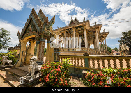 Moderno Wat Ek Phnom tempio; Battambang, Cambogia Foto Stock