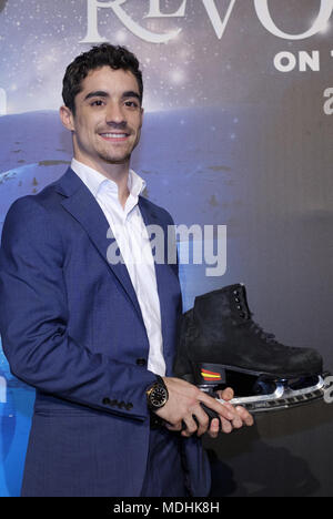 Lo spagnolo figura skater Javier Fernandez pone durante la presentazione della mostra "Rivoluzione su ghiaccio on Tour 2018" al Correos Royal House a Madrid, Spagna, 19 marzo 2018. Lo spettacolo presenta il pattinaggio artistico e la musica dal vivo e tour intorno a diverse città spagnole con: Javier Fernandez dove: Madrid, Spagna Quando: 19 Mar 2018 Credit: Oscar Gonzalez/WENN.com Foto Stock