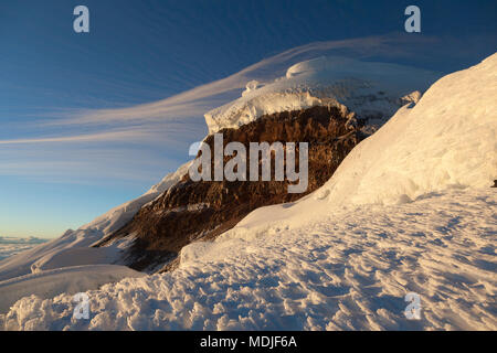 Yanasacha parete di roccia del vulcano Cotopaxi, AndesEcuador Foto Stock