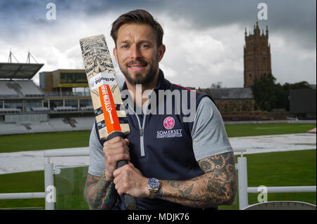 Cricketer Pietro Trego del Somerset CCC a Taunton massa. Foto Stock