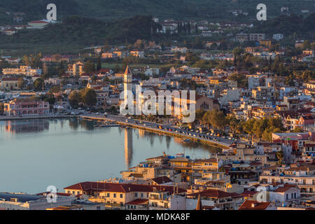 Zante, Grecia - 04 Aprile 2018: Vista ravvicinata della parte centrale della città, la capitale dell'isola di Zante, Grecia Foto Stock
