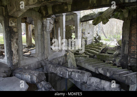 Resti di nuova caserma della ex Wojskowa Skladnica Tranzytowa (Militare Polacco deposito di transito) stabiliti durante interwar periodo e noto per Battl Foto Stock