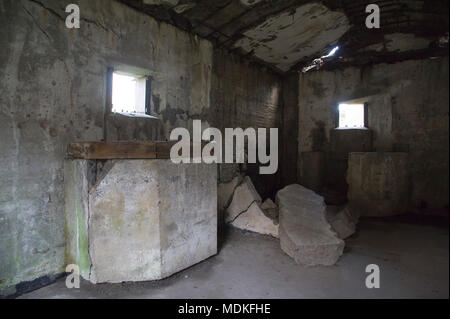 Resti di nuova caserma della ex Wojskowa Skladnica Tranzytowa (Militare Polacco deposito di transito) stabiliti durante interwar periodo e noto per Battl Foto Stock