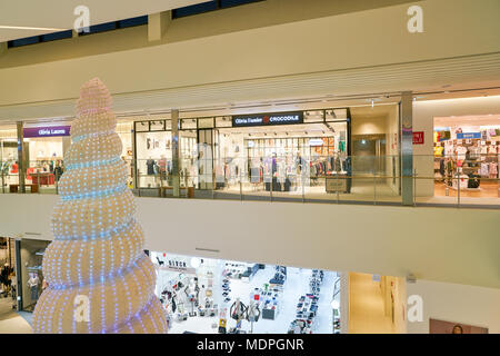 BUSAN, COREA DEL SUD - 25 Maggio 2017: all'interno di Lotte Mall in Busan. Foto Stock