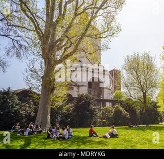 Tempio della vittoria, un memoriale per commenmorate il milanese che dide nella guerra mondiale I. milano, lombardia, italia su Aprile 18th, 2018 Foto Stock