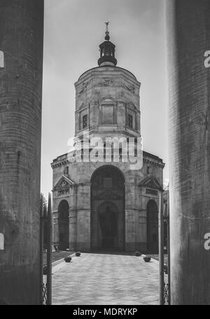 Tempio della vittoria, un memoriale per commenmorate il milanese che dide nella guerra mondiale I. milano, lombardia, italia su Aprile 18th, 2018 Foto Stock