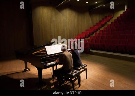 Francia, Clichy la Garenne, rue Martre, conservatorio Leo Delibes, avviso di copyright: CRT PIdF Foto Stock