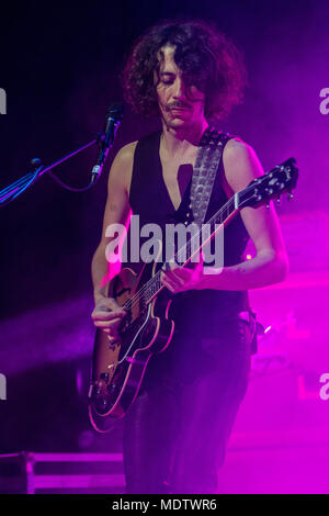 Milano, 19 aprile 2018 la Zen Circus si esibisce dal vivo all'Alcatraz a Milano © Davide Merli / Alamy Live News Foto Stock