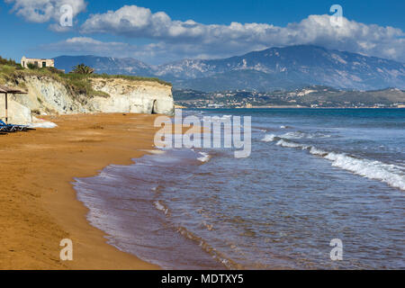 Amazing seascape di Xi Beach,spiaggia con sabbia rossa in CEFALLONIA, ISOLE IONIE, Grecia Foto Stock