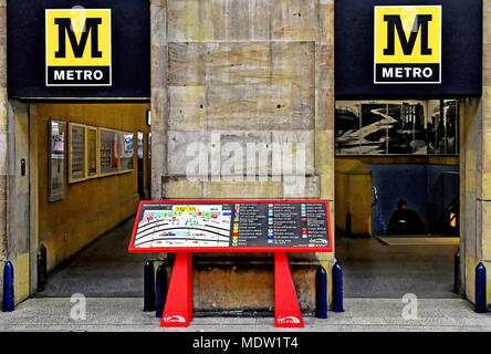 La stazione centrale di Newcastle e Tyne and Wear Metro piano di guida Foto Stock