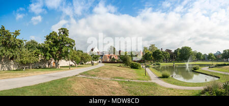 Stagno del Parco Almedalen a Visby, Gotland, Svezia e Scandinavia. Foto Stock