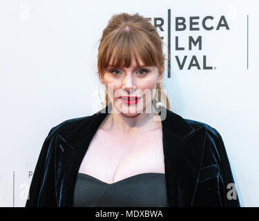 New York, Stati Uniti d'America, 20 aprile 2018. Attore di Bryce Dallas Howard assiste la premiere del National Geographic "Genius: Picasso" presso il Tribeca Film Festival di New York City. Foto di Enrique Shore​/ Alamy Live News Credito: Enrique Shore/Alamy Live News Foto Stock