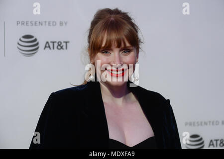 Bryce Dallas Howard assiste il National Geographic premiere screening di 'Genius: Picasso" il 20 aprile 2018 presso il Tribeca Film Festival di New York City. Credito: Erik Pendzich/Alamy Live News Foto Stock