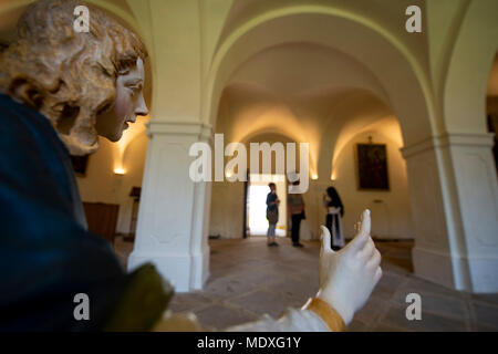 Ostritz, Germania. Xxi Aprile 2018. All'interno della sala capitolare presso San Marienthal Abbazia durante un open day. Il 'Ostritzer Friedensfest' (lit. Ostritz pace Festival) si terrà in opposizione ad un neo-nazi festival in città. Foto: Nils Holgerson/dpa Credito: dpa picture alliance/Alamy Live News Foto Stock