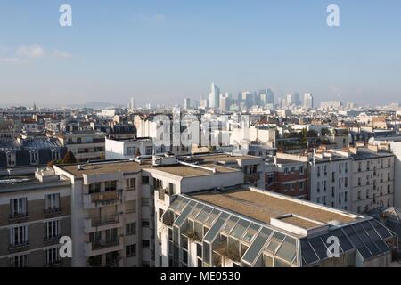 Francia, Ile de France des Hauts de Seine, Levallois Perret, vista sulle torri di La Défense, Foto Stock