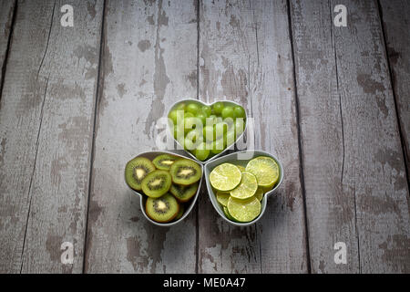 Ben presentato frutti Foto Stock