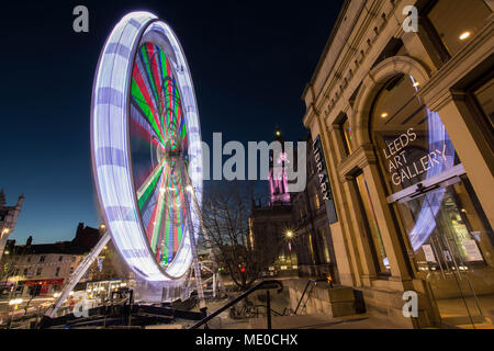 Leeds Art Gallery - ruota panoramica Ferris Foto Stock