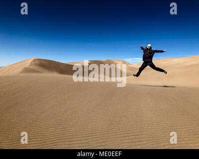 Great Sand Dunes National Park, Colorado è minacciata dalle amministrazioni Trump di interesse nell'apertura vicino a terra per l'estrazione di minerali. Foto Stock