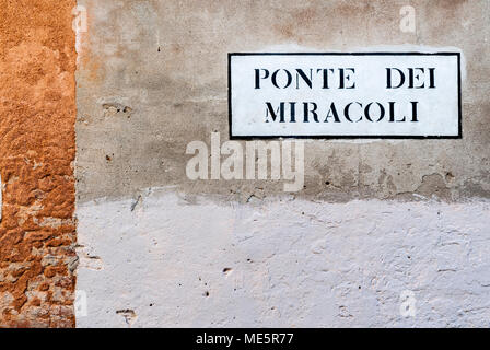 Placca di strada a Venezia,l'Italia,2017. Foto Stock