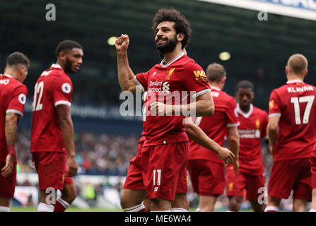 Liverpool è Mohamed Salah celebra il punteggio al suo fianco il secondo obiettivo del gioco durante il match di Premier League al The Hawthorns, West Bromwich. Foto Stock