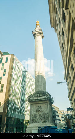Il monumento al Grande Incendio di Londra aka "monumento", nella città di Londra. Foto Stock