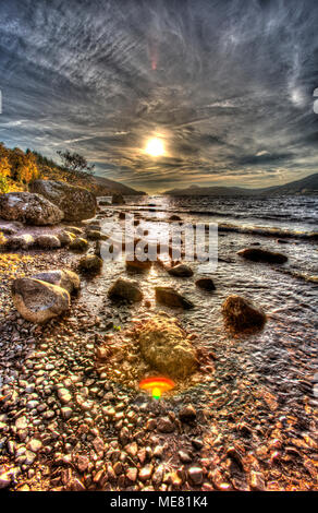 Loch Ness, Scozia. Stagliano artistico vista di Loch Ness rive. Foto Stock