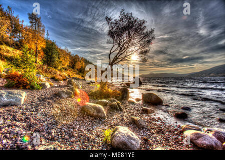 Loch Ness, Scozia. Stagliano artistico vista di Loch Ness rive. Foto Stock