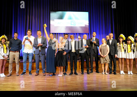 I vincitori dei premi: PSK Lions (squadra al secondo posto), sportive dell'anno Sarah Bruessler, Team dell'anno Marta Arndt e Pavel Pasechnik, Sporler dell'anno Julian Howard (TT Gruenwettersbach Masataka Morizono), SSC Karlsruhe (, Sabine Kusterer (Sportive dell'anno 2017) Martin Lenz GES/xxxii sfera sportiva Karlsruhe, Badnerlandhalle Neureut 21.04.2018 - | Utilizzo di tutto il mondo Foto Stock